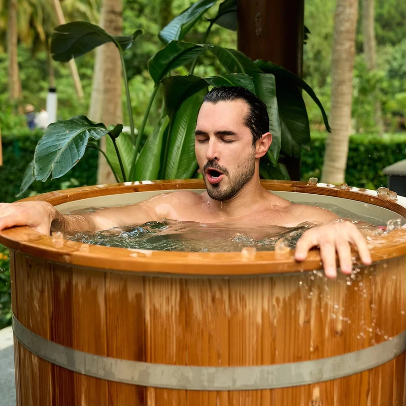 China Loong Modern Thermo Pine Wood Cold Barrel Bathtub with 304 SS Tank Ice Bath for Bathroom Use